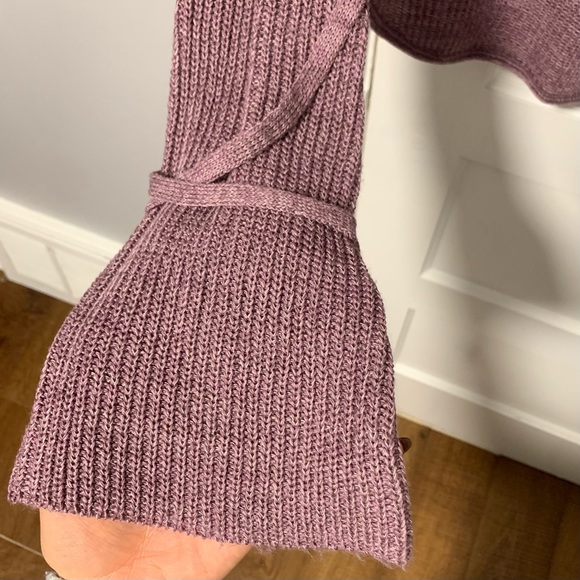 Express Cold Shoulder V-neck Bell Sleeve Sweater, Size XS, Color Purple - Picture 12 of 14